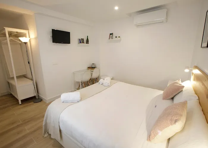 La Trinidad - Great Location B&B 코르도바