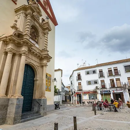 La Trinidad - Great Location Готель типу 